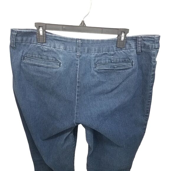 St. Johns Bay Womens Size 38? Blue Solid Straight Leg Jeans - Picture 5 of 9